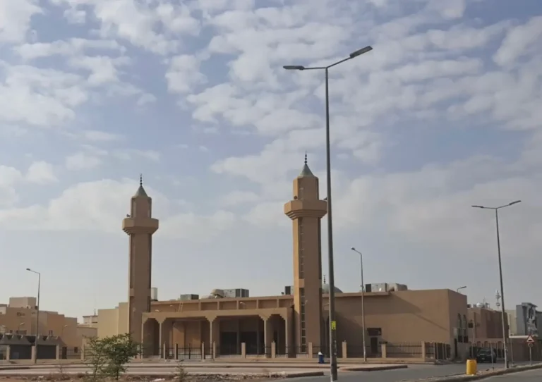 13 Best Neighbourhoods for Expats in Riyadh 11